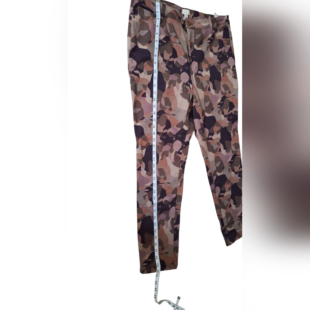 LOGO Pants - Picture 4 of 5